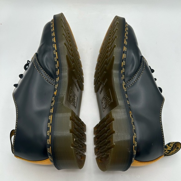 NEW Dr. Martens Jean-Michael Basquiat Pez Dispenser dinosaur 1461 Oxford RARE - Picture 8 of 14